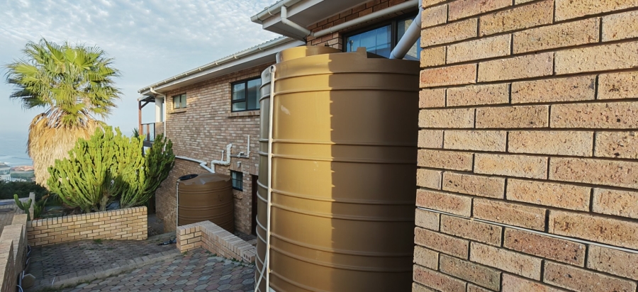 5 Bedroom Property for Sale in Dana Bay Western Cape
